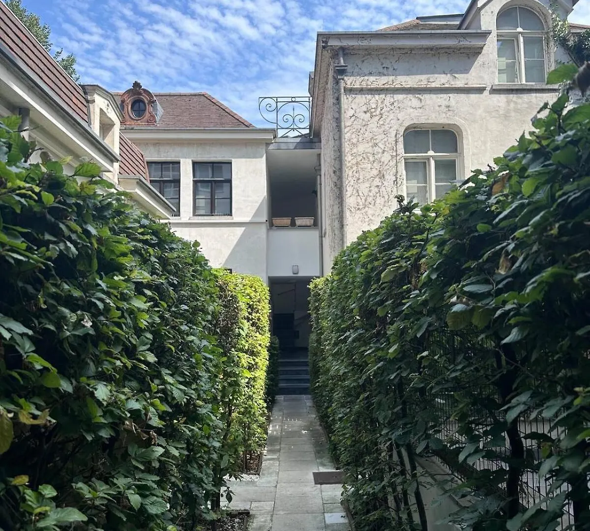 Idyllisch 2Br App Met Patio Daire Anvers